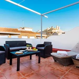 Genteel ático Gran Capitán Apartamento